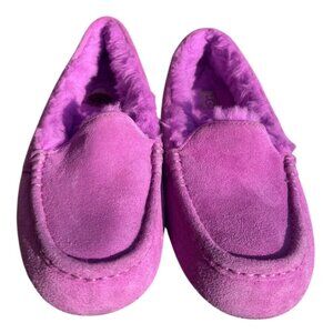 UGG Ansley studded fuchsia suede slippers Slip on Loafers Women’s Size 8